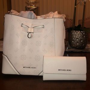 New Michael Kors and wallet set.